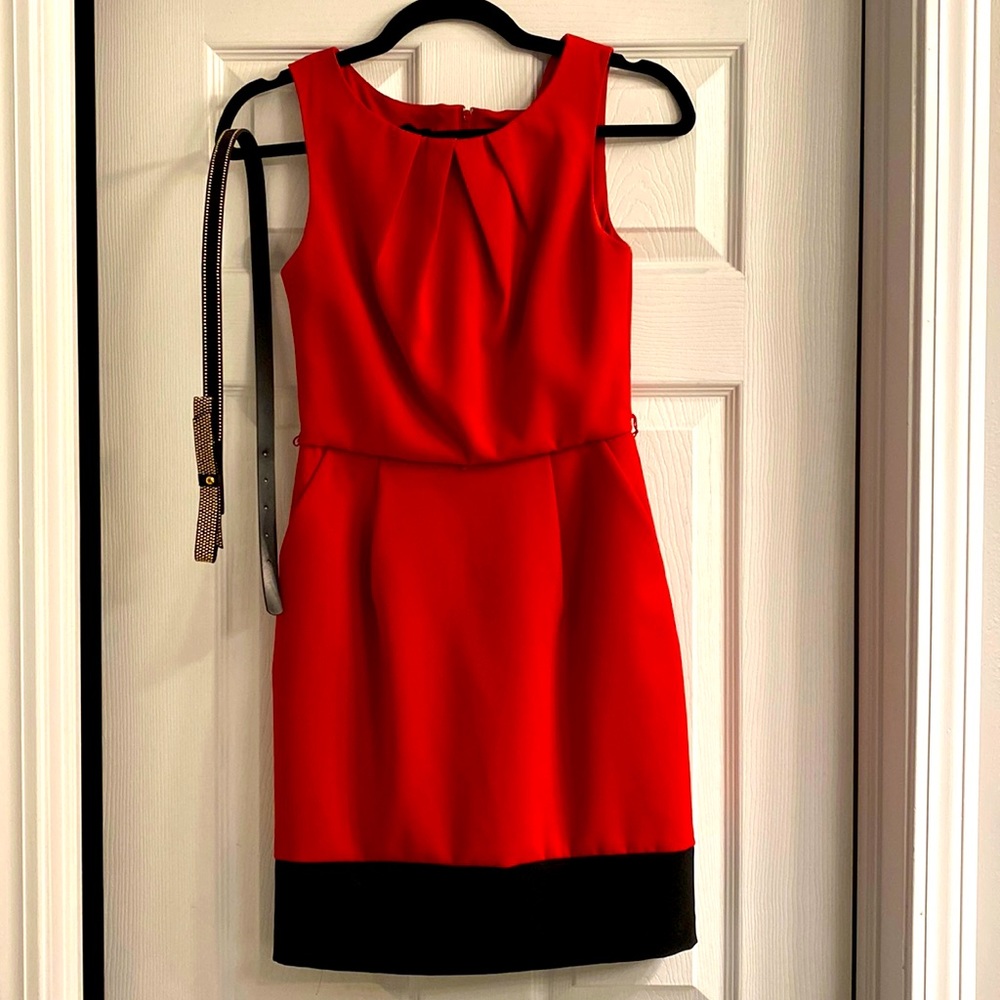 ✨HP✨BXC Red/Black Belted Dress